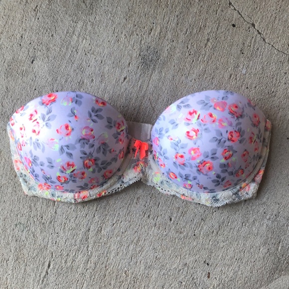 PINK Victoria's Secret Other - VS Pink Push Up Strapless Bra 🌹